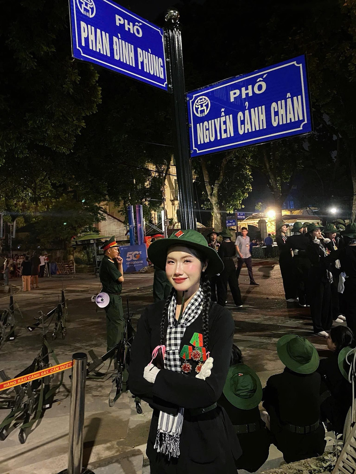 amp;#34;Nữ du kích miền Namamp;#34; vinh dự 3 lần tham gia diễu binh gây sốt mạng - 1
