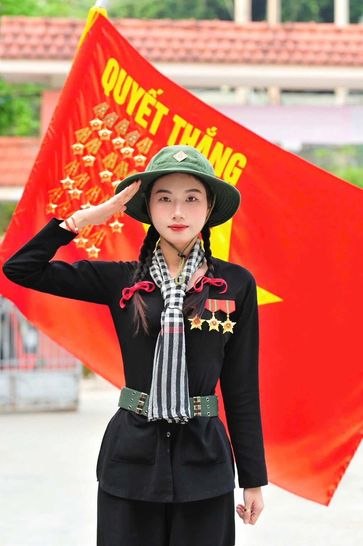 amp;#34;Nữ du kích miền Namamp;#34; vinh dự 3 lần tham gia diễu binh gây sốt mạng - 3