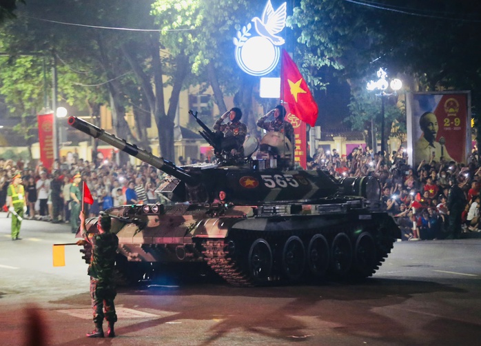 xe tăng T-54 cải tiến