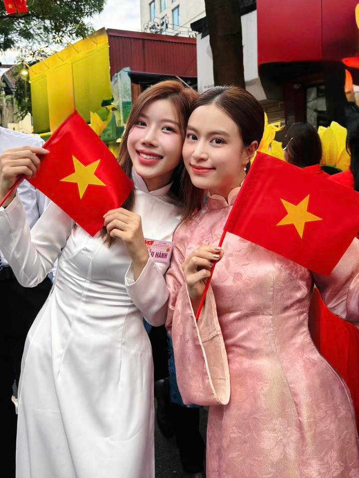 Những mỹ nhân Việt trong tà áo dài trắng chào mừng 2/9 - 9