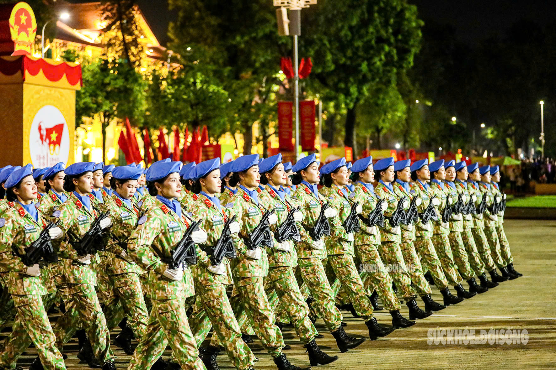 Khối nữ chiến sĩ mũ nồi xanh không chỉ góp phần khẳng định vị thế của a classTextlinkBaiviet hrefhttps://eva.vn/phụ nữ/a trong Quân đội mà còn lan tỏa hình ảnh tốt đẹp của người phụ nữ Việt Nam đến bạn bè quốc tế.
