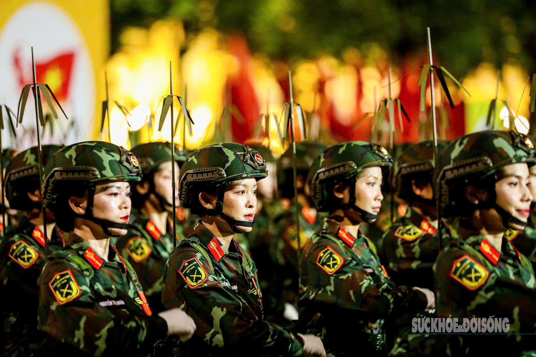 Khối nữ Chiến sĩ Thông tin là lực lượng tiêu biểu cho Binh chủng Thông tin Liên lạc, “mạch máu” của Quân đội nhân dân Việt Nam, bảo đảm sự chỉ huy thông suốt trong mọi tình huống.