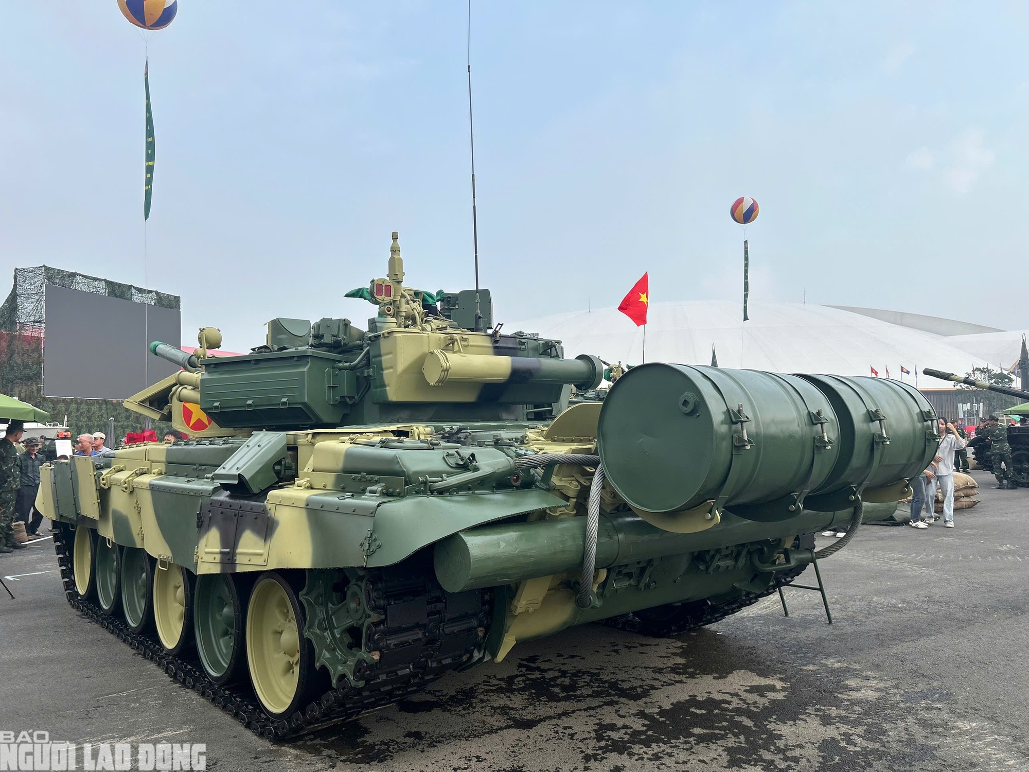 Cận cảnh xe tăng T-90S hiện đại nhất của Binh chủng Tăng thiết giáp - 10