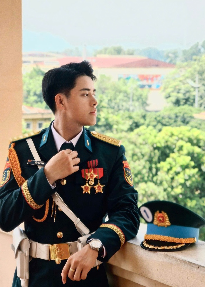 Thượng úy Đào Văn Bình hi vọng mỗi người sẽ không bao giờ từ bỏ ước mơ và luôn phấn đấu để hiện thực hóa chúng, góp phần xây dựng đất nước ngày càng giàu mạnh