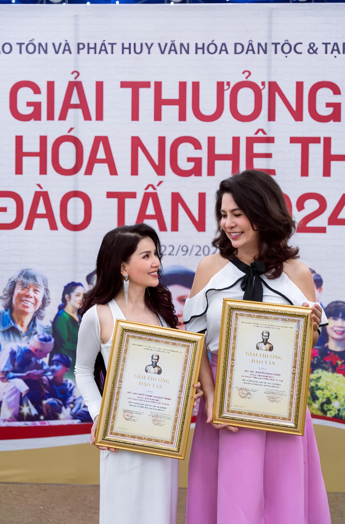 Nsưt ngọc trinh mùi ngò gai qua đời hưởng dương 52 tuổi - 2