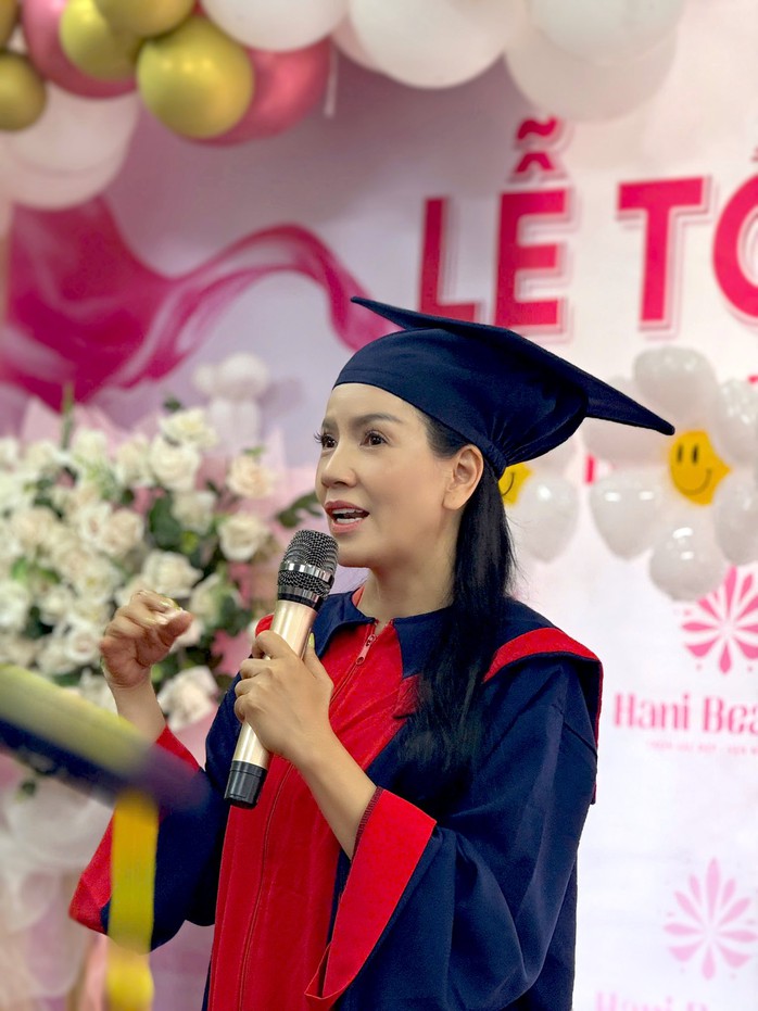 Nsưt ngọc trinh mùi ngò gai qua đời hưởng dương 52 tuổi - 4