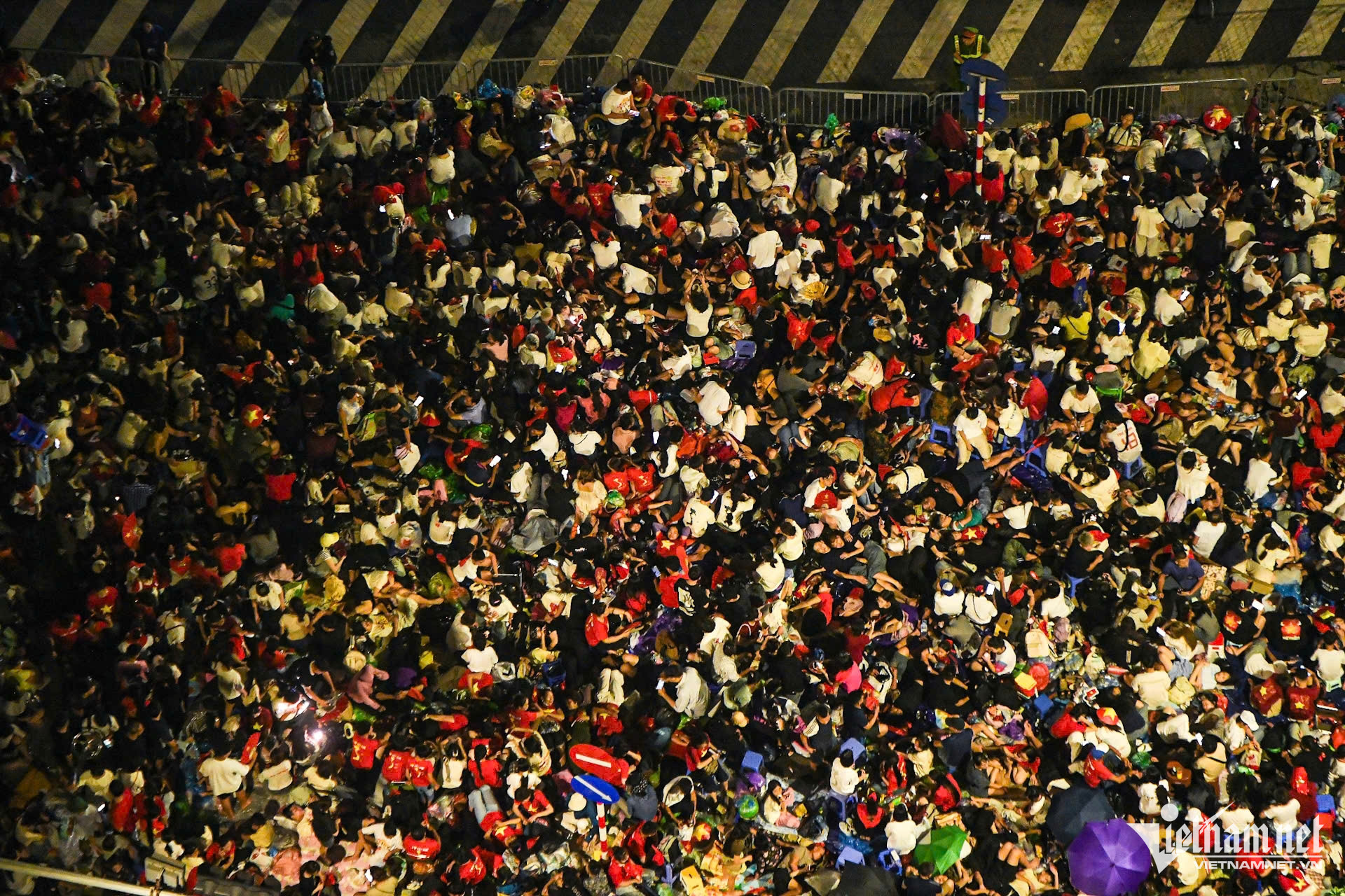 Dàn xe tăng, khí tài cùng vạn chiến sĩ hội tụ về Quảng trường Ba Đình - 18