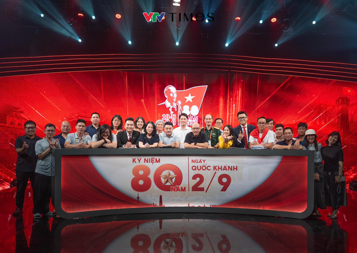 Ê-kíp tại trường quay sáng 2-9. Ảnh: VTV