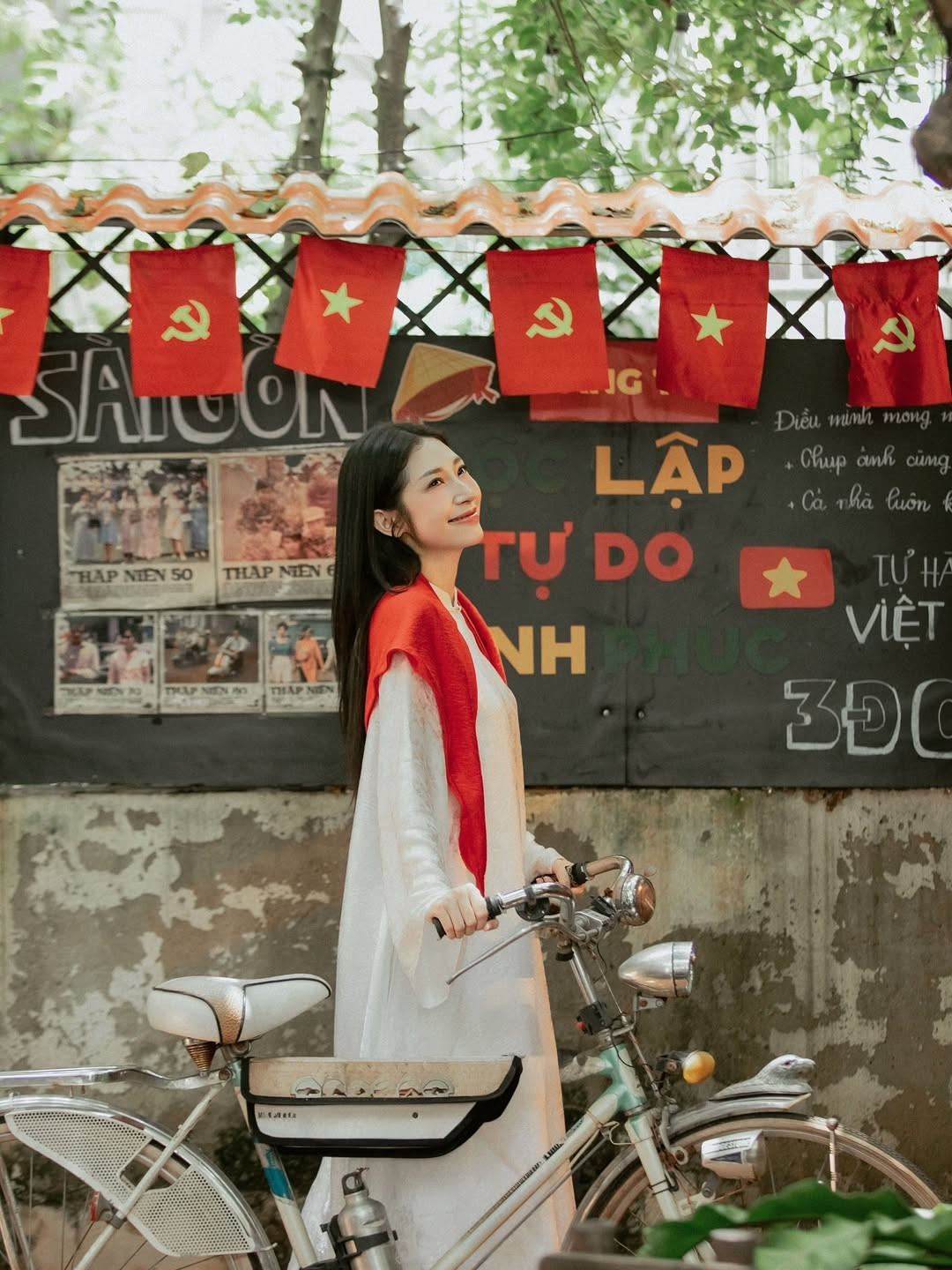 Dàn amp;#34;chị đẹpamp;#34; dịu dàng trong tà áo dài mừng đại lễ 2/9 - 5
