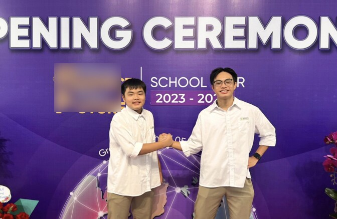 Tâm trạng vui tươi phấn khởi của con trai Xuân Bắc trong ngày khai giảng đầu năm cấp 3.