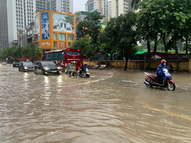 Mưa bão còn phức tạp những tháng cuối năm.