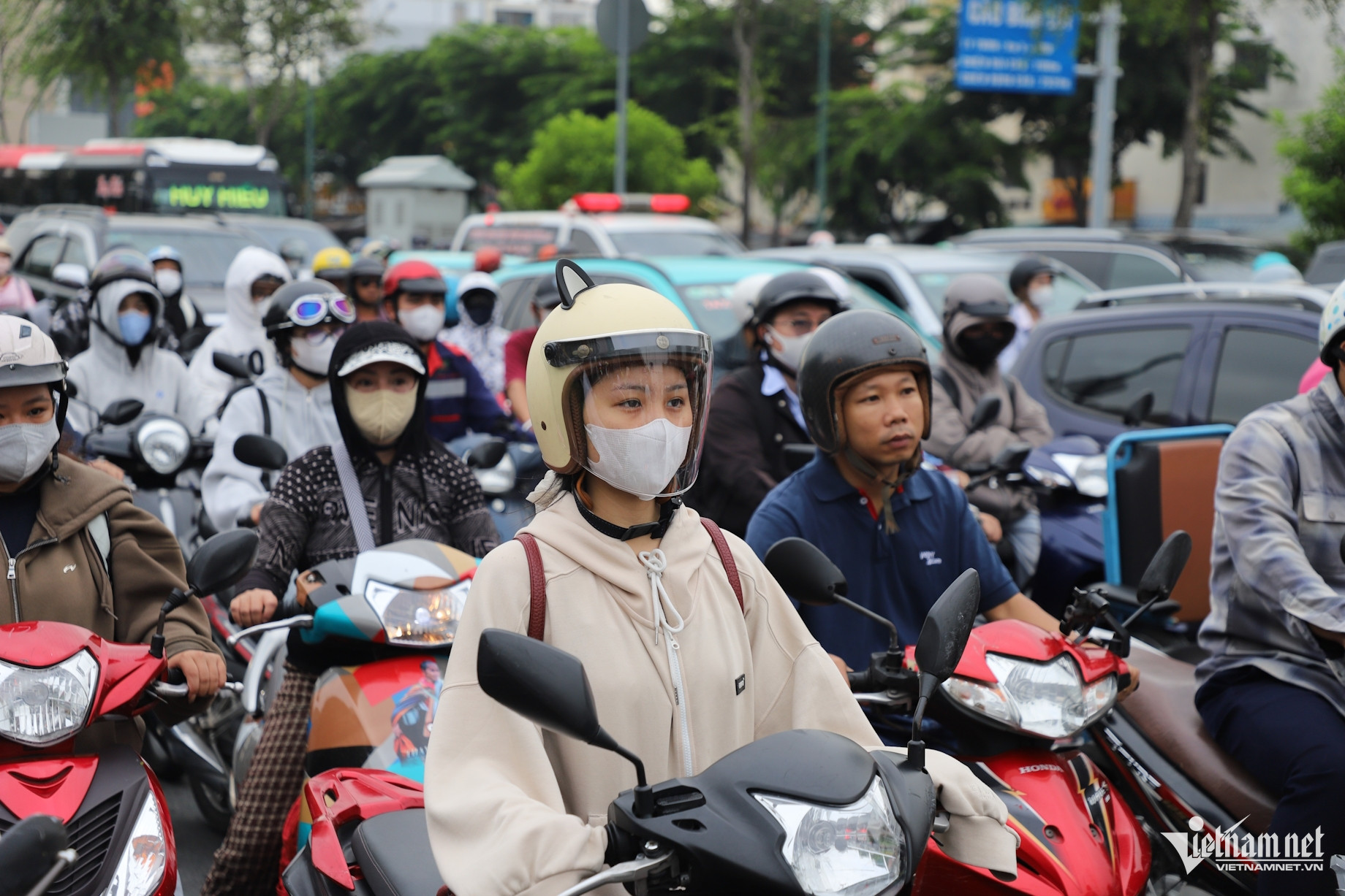 Cửa ngõ TPHCM amp;#34;chết đứngamp;#34;, nghìn người amp;#34;chôn chânamp;#34; trong khói bụi sáng đầu tuần - 5