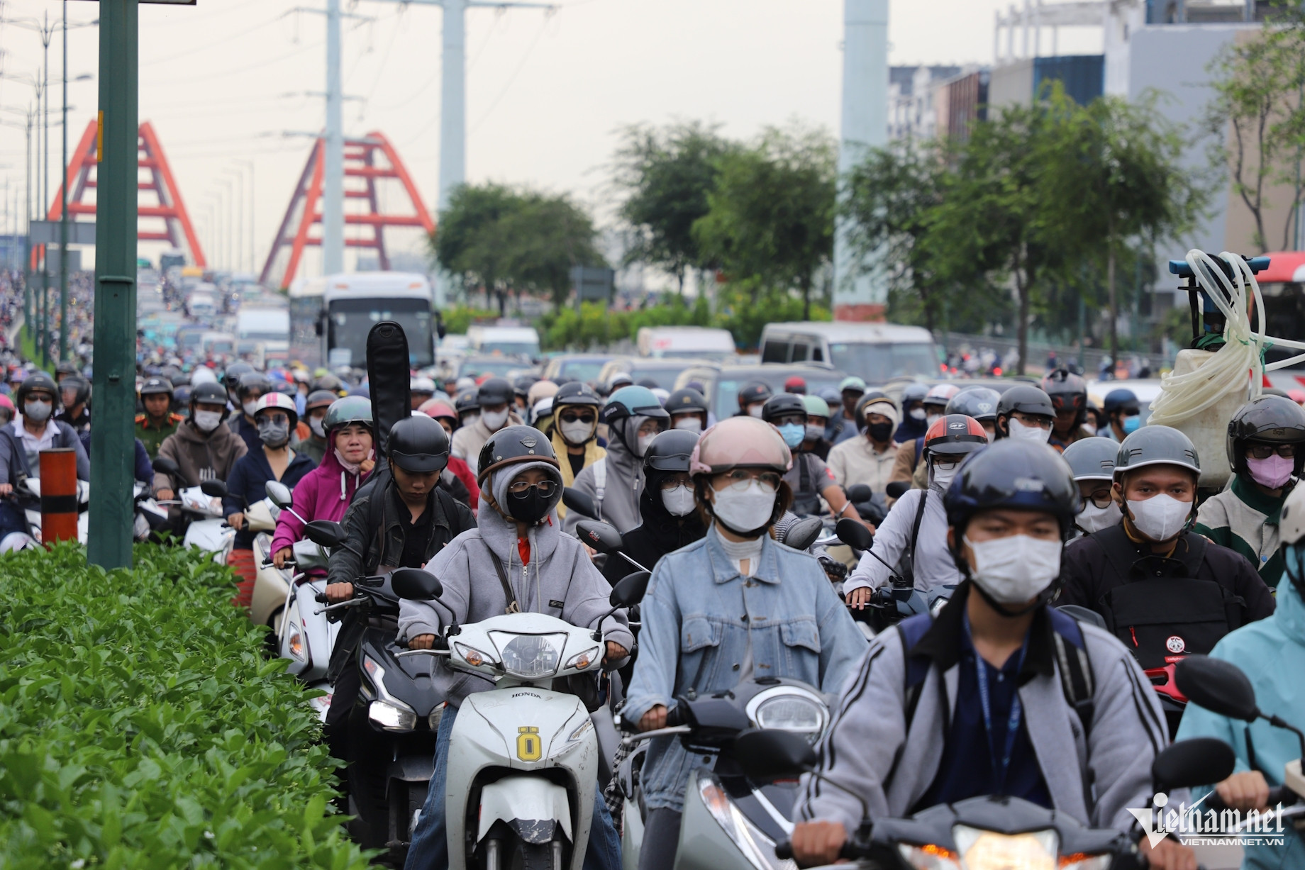 Cửa ngõ TPHCM amp;#34;chết đứngamp;#34;, nghìn người amp;#34;chôn chânamp;#34; trong khói bụi sáng đầu tuần - 6