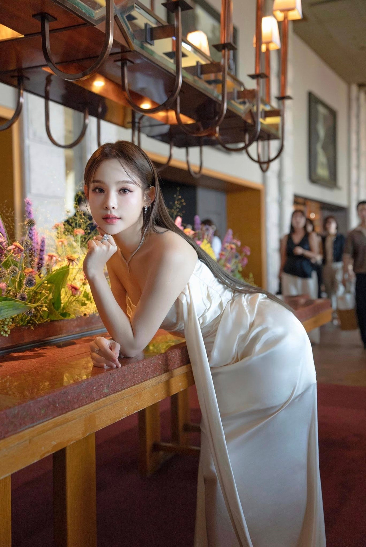 Soi nhan sắc của amp;#34;phú bàamp;#34; Huyền Baby 10 năm trước - 10