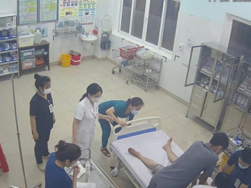 Video kéo lại sự sống cho người đàn ông ngưng tim khi vừa một mình tới khoa cấp cứu