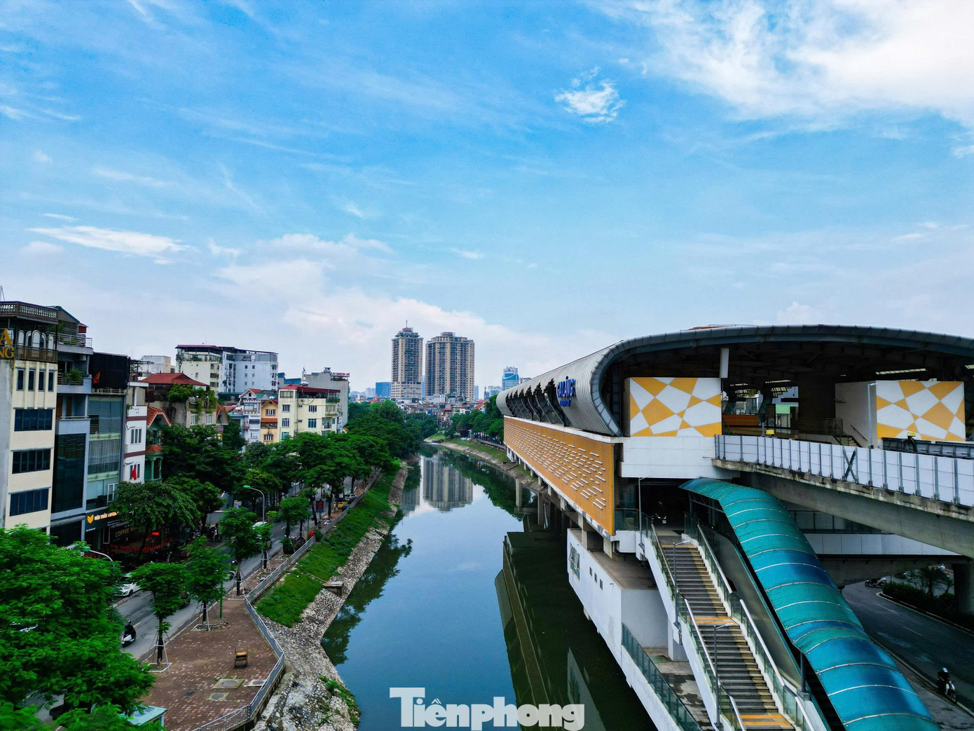 Đối với hạng mục chỉnh trang hai bên bờ sông Tô Lịch, Ban Nông nghiệp Hà Nội đã hoàn thành 19 vị trí thuộc các đoạn tuyến từ Cầu Giấy đến cầu Hòa Mục (đường Láng Hạ - Lê Văn Lương) trong phạm vi được bàn giao và đã mời các bên kiểm tra bàn giao.