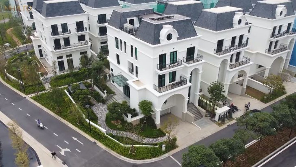 Biệt thự 200 tỷ đại gia xây chỉ để lái xe và giúp việc ở
