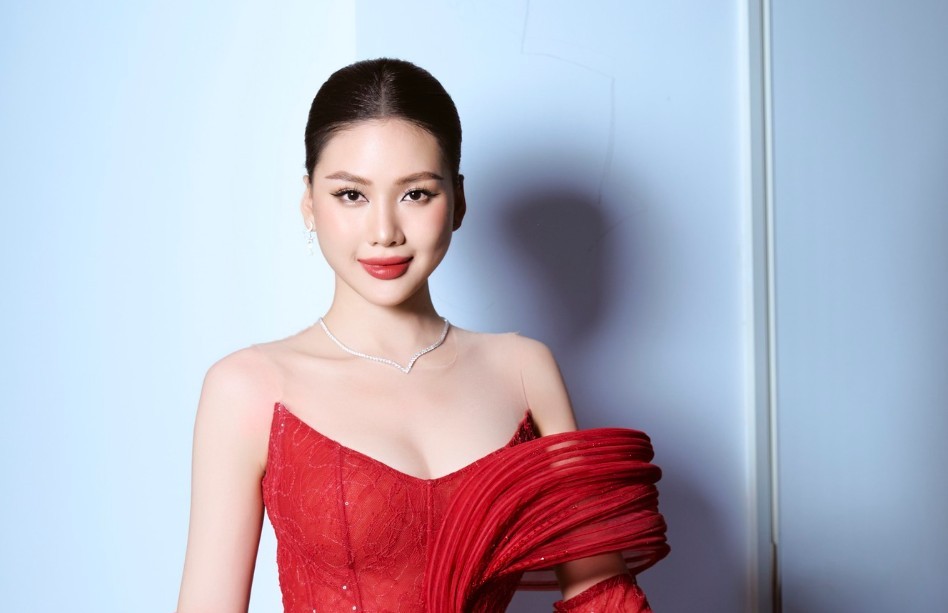 Hoa hậu Bùi Quỳnh Hoa. Ảnh: FBNV