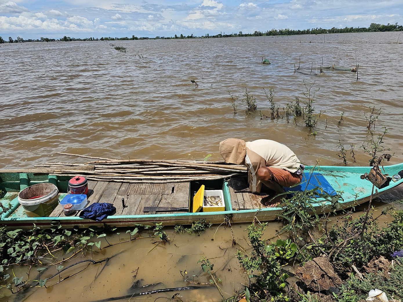 Trắng đêm săn amp;#34;lộc trờiamp;#34; mùa nước nổi - 16