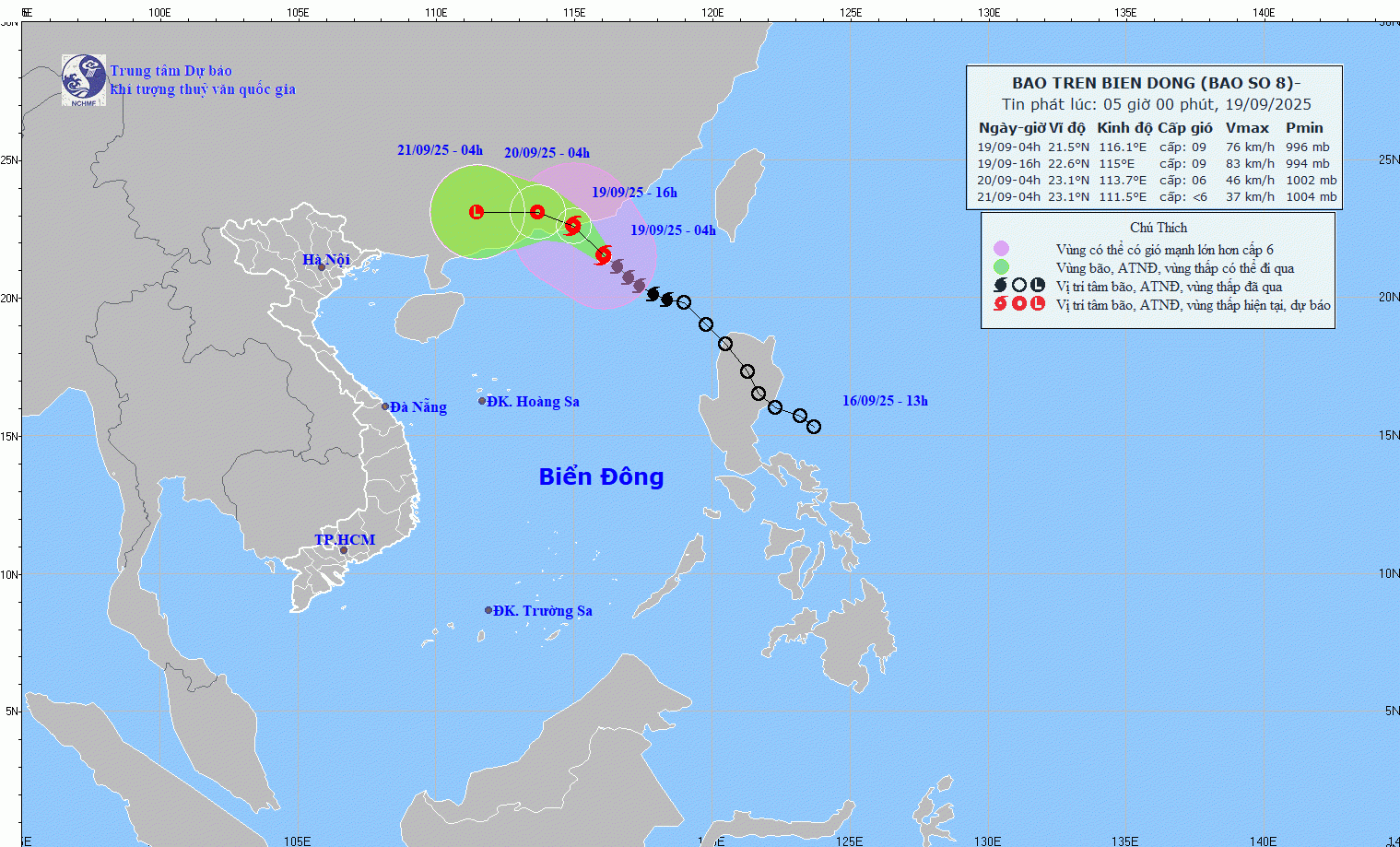 Vị trí và đường đi của bão số 8 trên Biển Đông sáng nay.