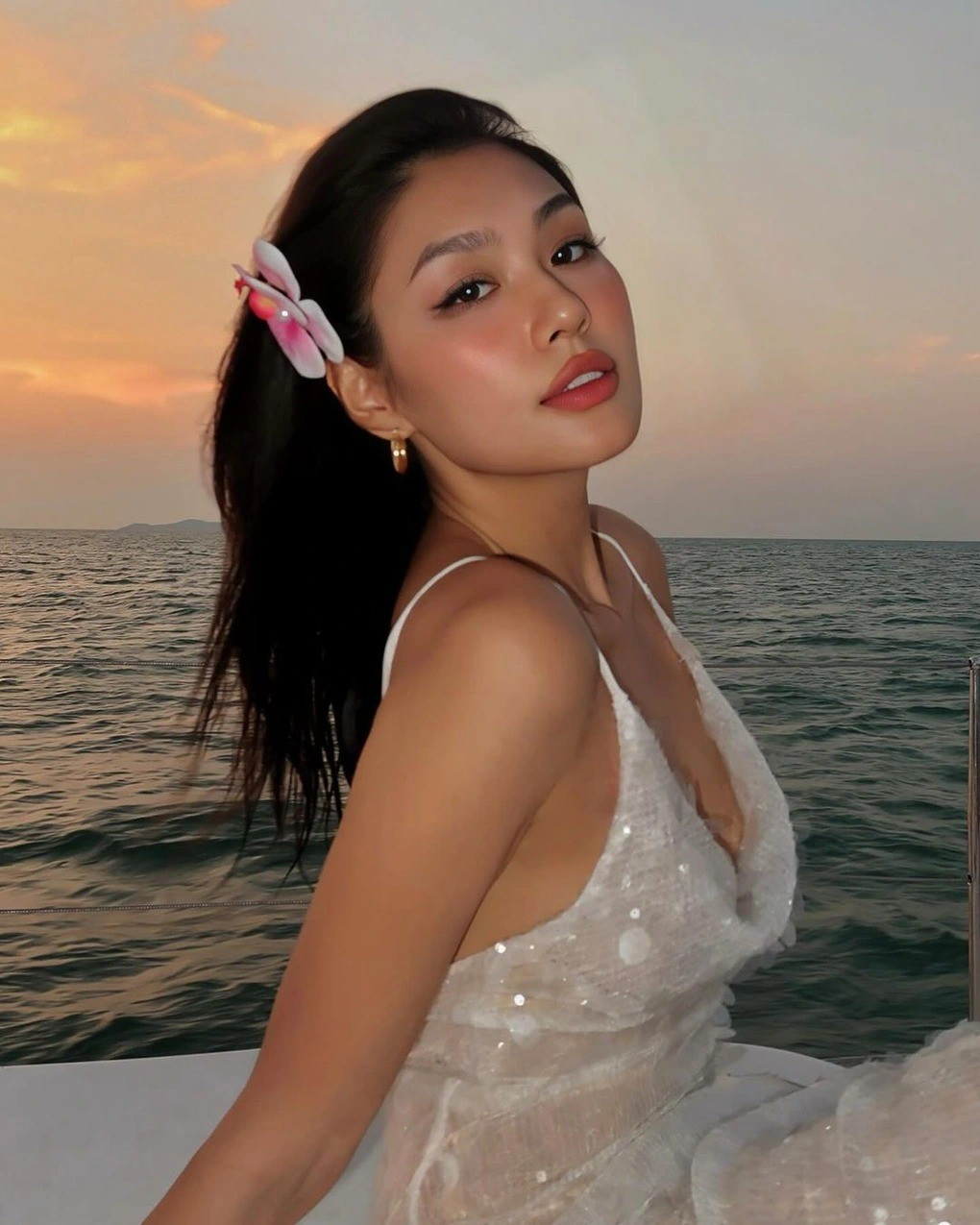 Mỹ nhân Việt 3 lần liên tiếp lọt Top 100 gương mặt đẹp nhất thế giới - 1