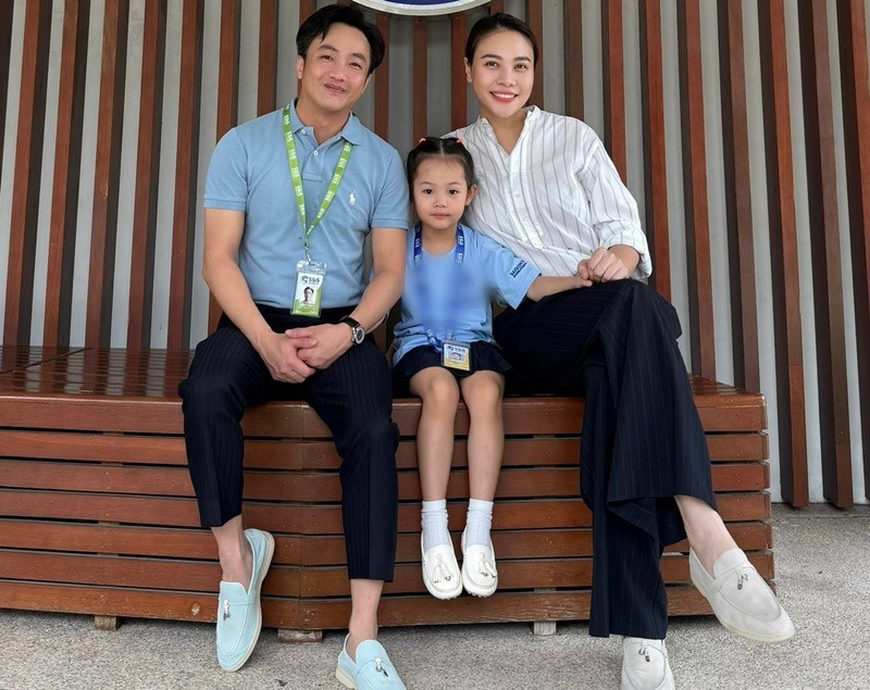 Phong cách amp;#34;giàu kín, sang ngầmamp;#34; của Đàm Thu Trang - 2