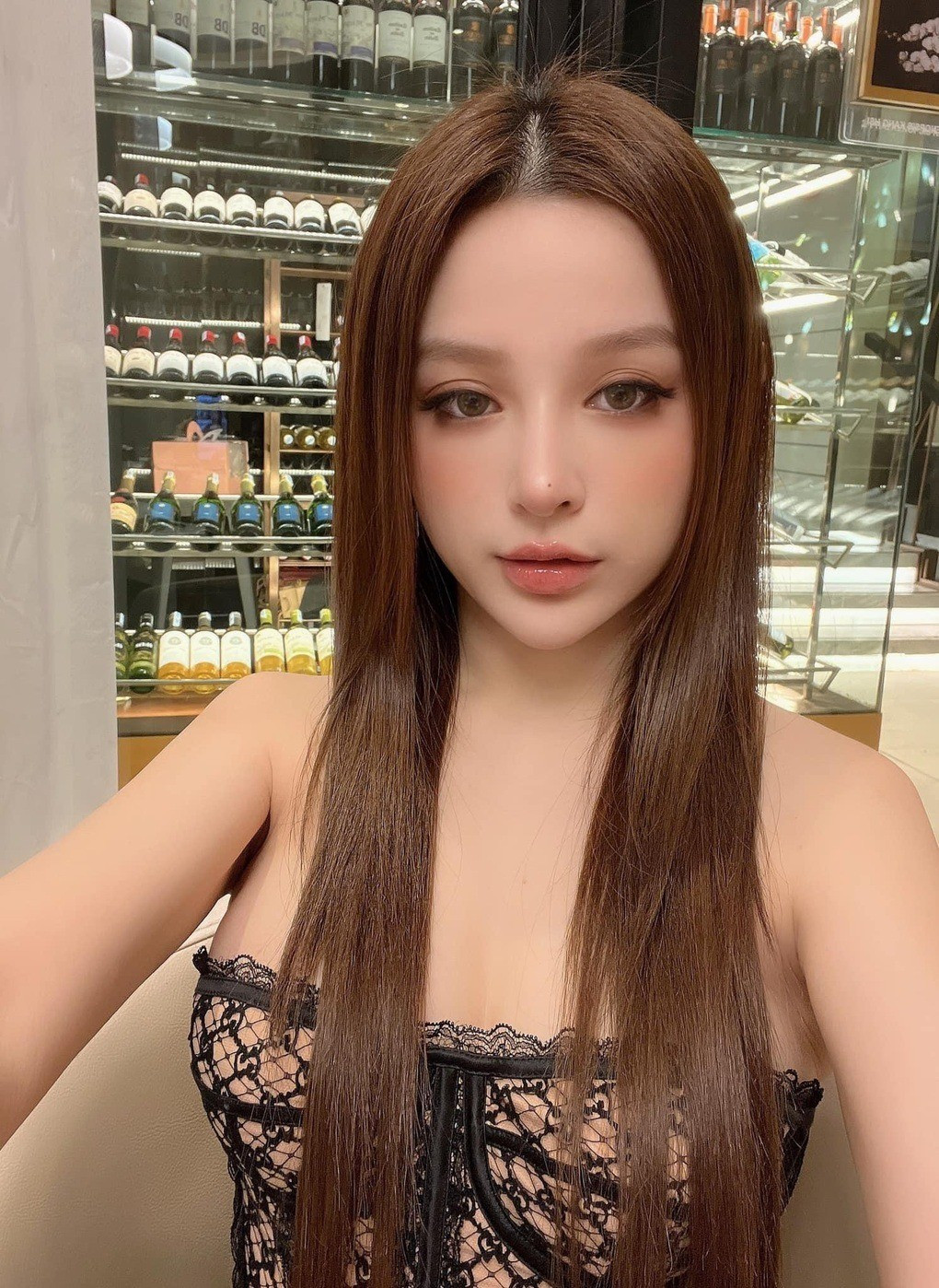 Tháng 5/2022, doanh nhân Quang Huy từng mạnh tay chuyển khoản 24 tỷ đồng cho Huyền Baby kèm lời nhắn ngọt ngào: “Chuyển khoản bé yêu”. Ảnh sử dụng trong bài: FBN