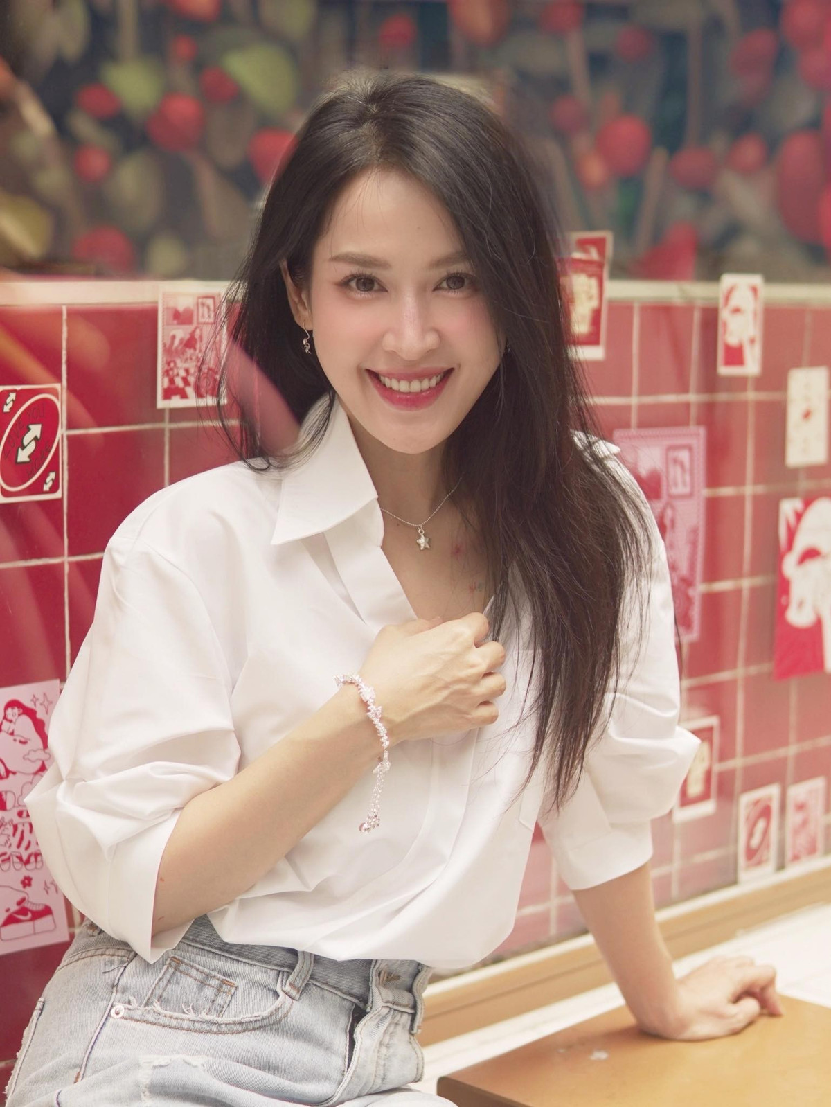 Vợ mỹ nam amp;#34;Phía trước là bầu trờiamp;#34; khoe da căng bóng ở tuổi U40 - 7