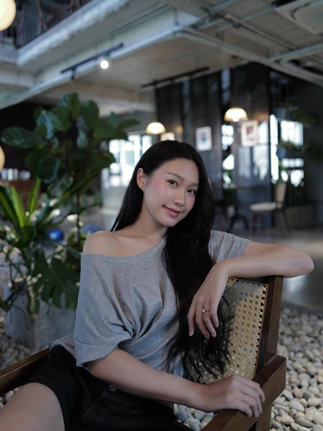 Bà xã Đoàn Văn Hậu gây thương nhớ với loạt ảnh đời thường ngọt ngào - 1