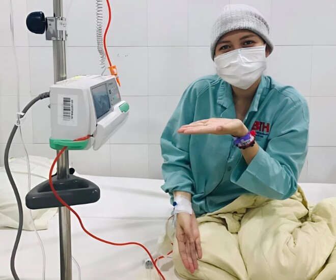 Năm 28 tuổi, chị Trinh mắc phải căn bệnh ung thư. (Ảnh: NVCC).