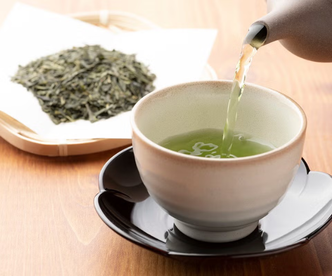 Trà xanh được xem là thần dược chống lão hóa. (Ảnh minh hoạ).