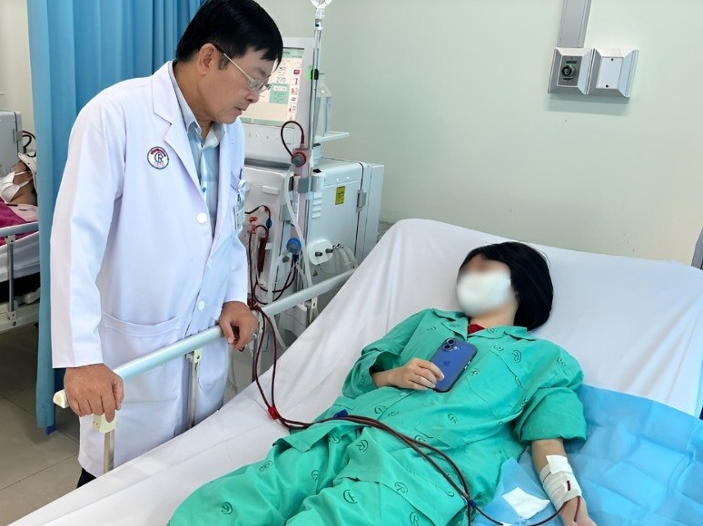 Bác sĩ Tuấn cho biết, thói quen ăn uống và sinh hoạt không lành mạnh là một trong những nguyên nhân khiến người trẻ mắc suy thận.