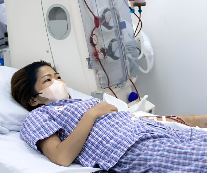 Ở tuổi 19, chị Hiền mắc bệnh suy thận. (Ảnh NVCC).