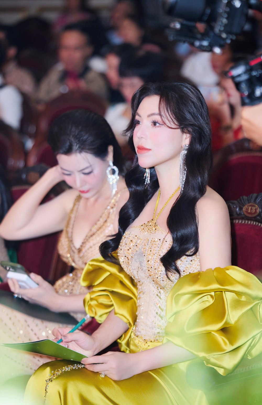 Thời gian qua, Hương Kathy gây chú ý khi lần đầu có những chia sẻ về đổ vỡ hôn nhân.