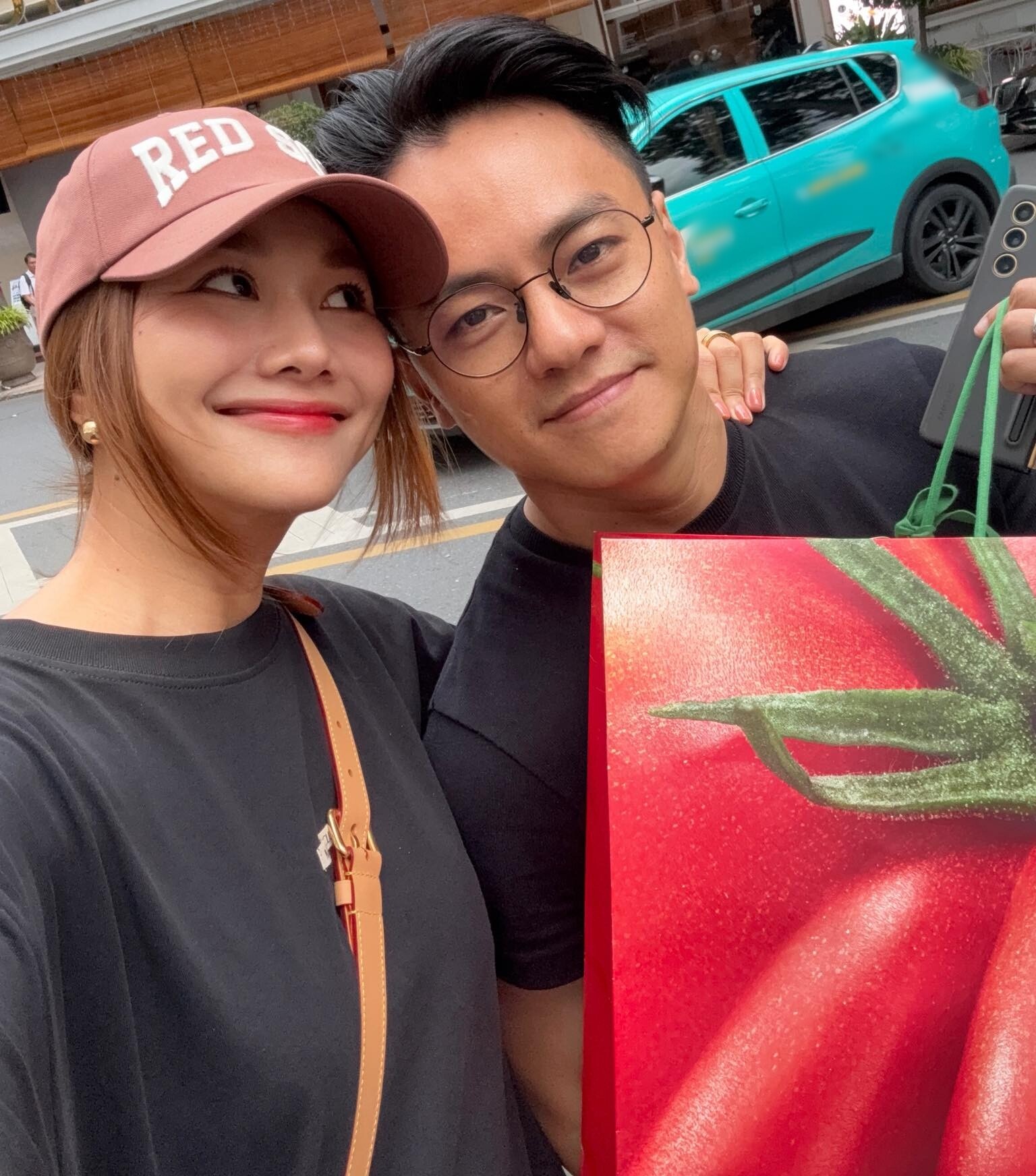 Thanh Hằng khẳng định vợ chồng cô sẽ cùng chia sẻ vai trò trong việc nuôi dạy con.