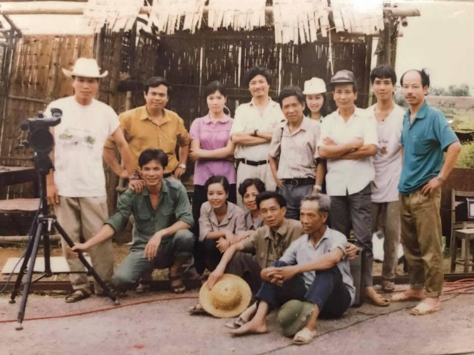 Hình ảnh đoàn làm phim năm xưa.