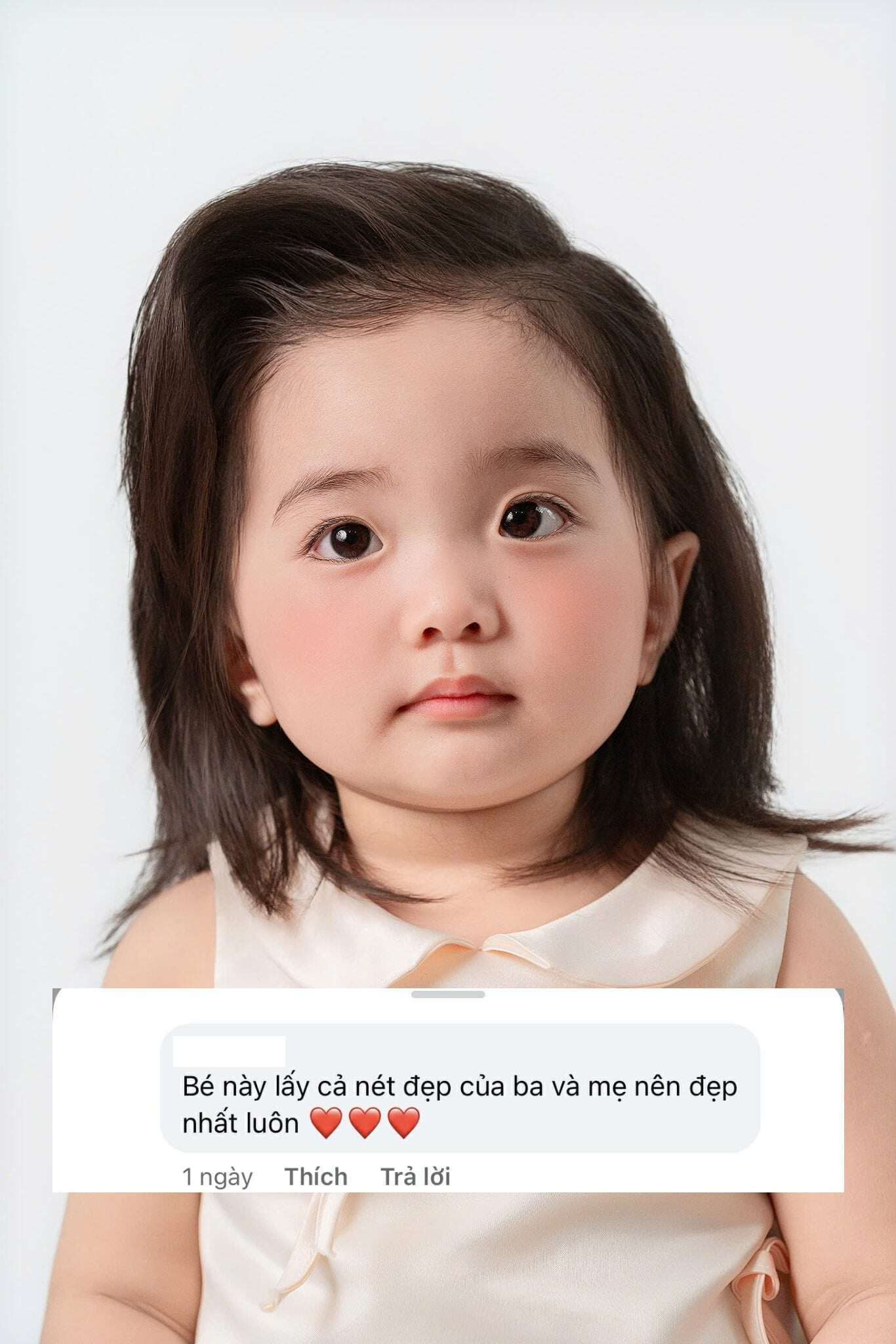 Công chúa út Lisa được khen “đẹp nhất nhà” khi nhặt hết nét đẹp của Khánh Thi - Phan Hiển.