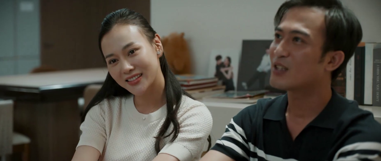 Vai tổng tài của Doãn Quốc Đam: Khí chất xuề xòa như nhân viên, không có amp;#34;phản ứng hóa họcamp;#34; với Phương Oanh - 4