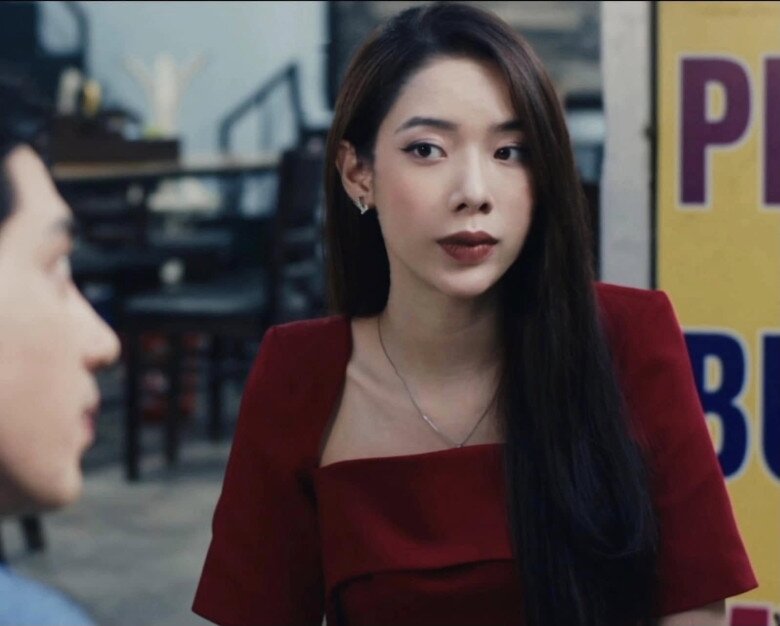 Thanh Phụng khá quen mặt với khán giả phim truyền hình lẫn sân khấu kịch.