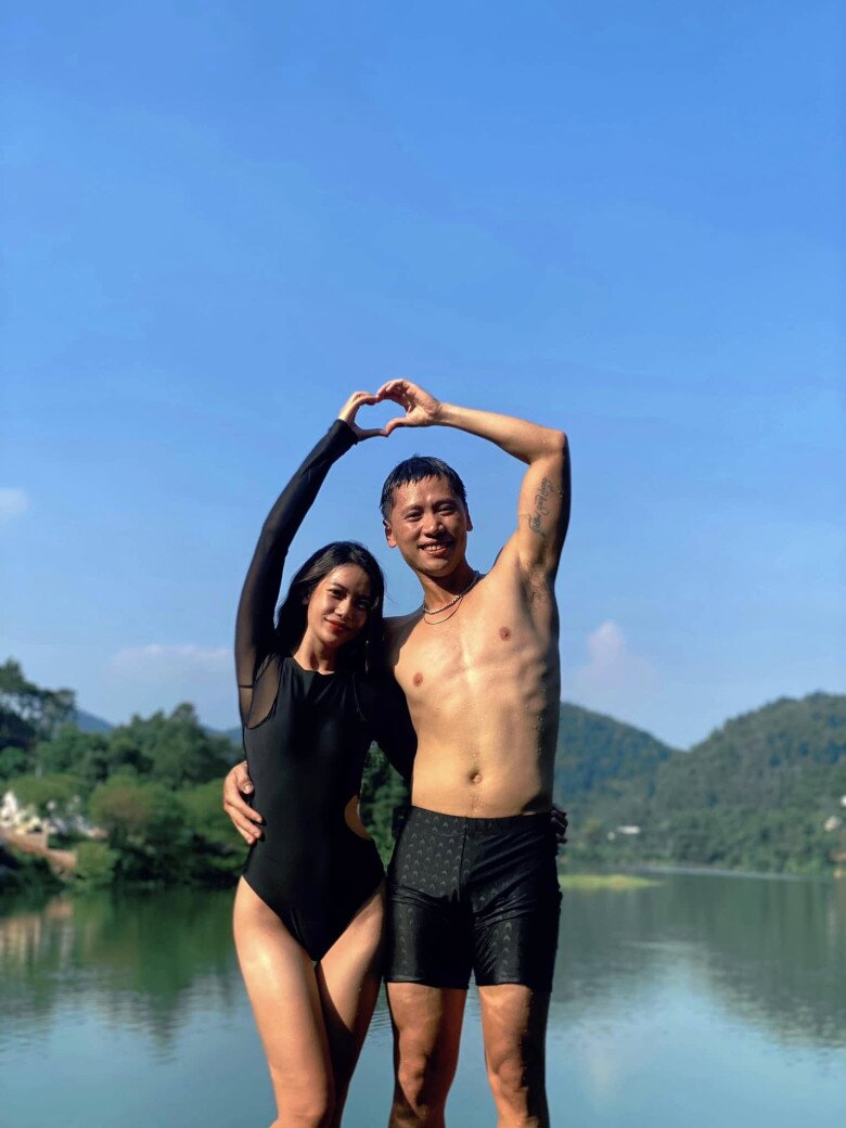 Vợ chồng nam diễn viên đi nghỉ cùng nhau.