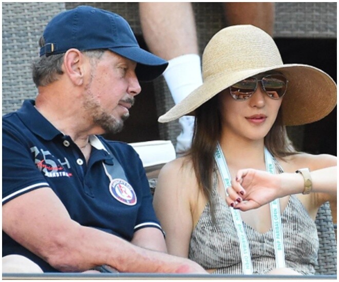 Cặp đôi thi thoảng xuất hiện cùng nhau, trở thành tâm điểm chú ý.