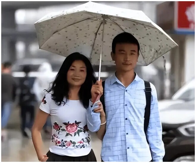 Cặp đôi hạnh phúc với cuộc sống không có con chung.