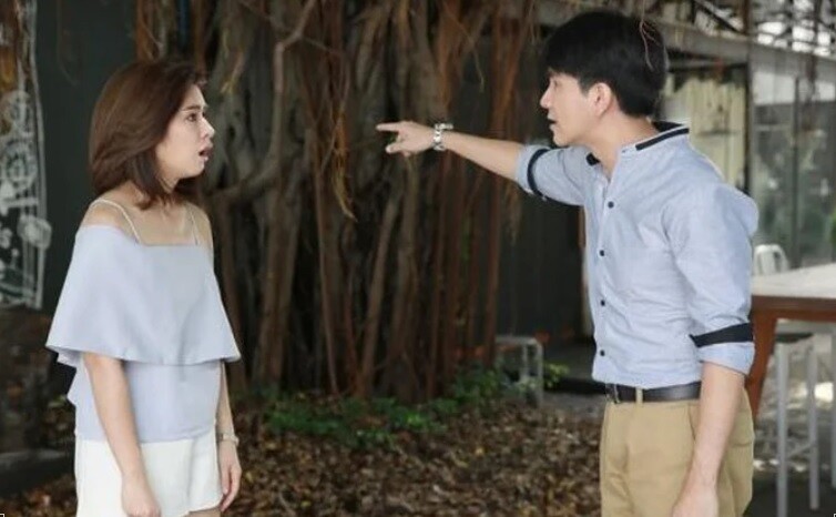 Anh ấy đã quá sốc, mắng mỏ, đập phá nhà cửa. (Ảnh minh họa)