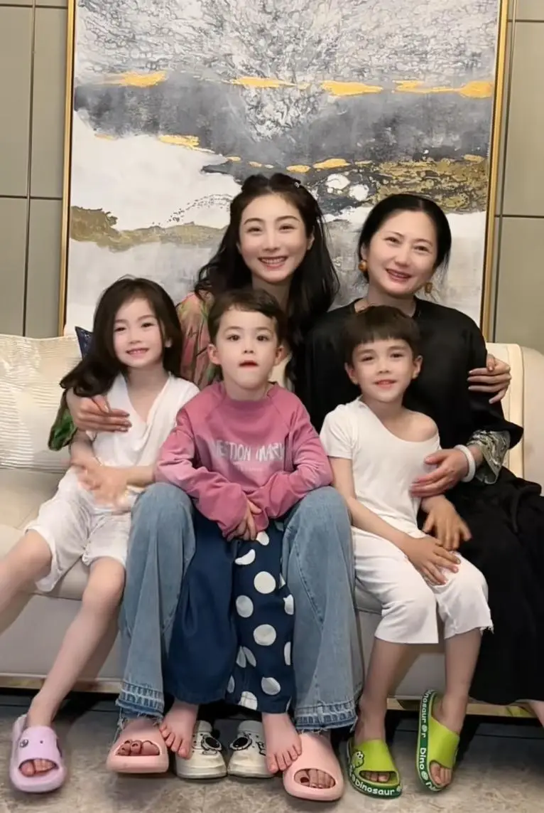 Cô không hối hận về quyết định của mình.