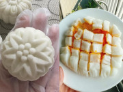 Bếp Eva - Cách làm bánh Trung thu dẻo nhân hạt sen nhuyễn trứng muối "thị phi" hot nhất 2025 tại nhà, chẳng lo tốn tiền mua