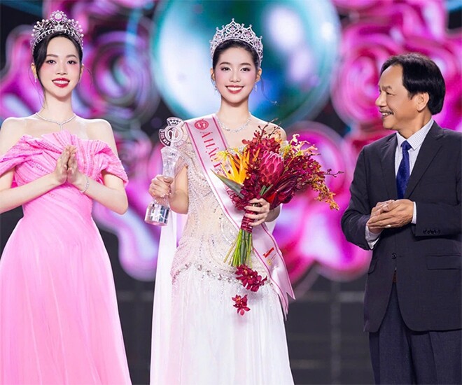 Châu Anh khi nhận danh hiệu Á hậu 1 Hoa hậu Việt Nam 2024.