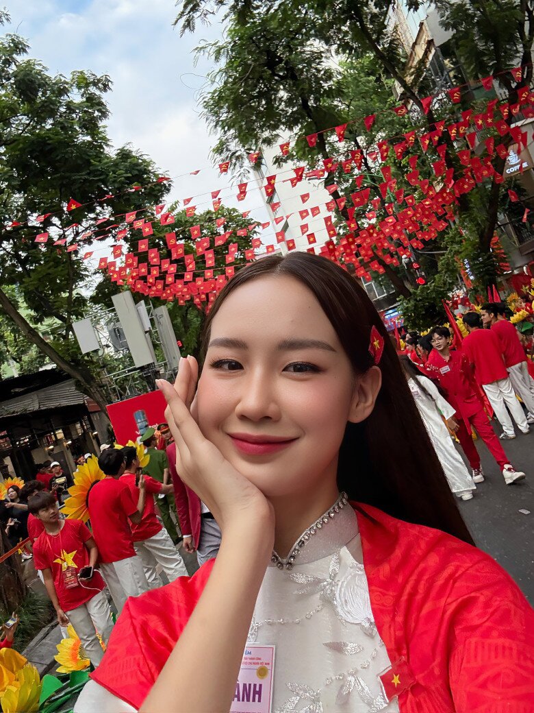 Bảo Ngọc vinh dự và hạnh phúc khi được tham dự sự kiện đặc biệt của quốc gia.