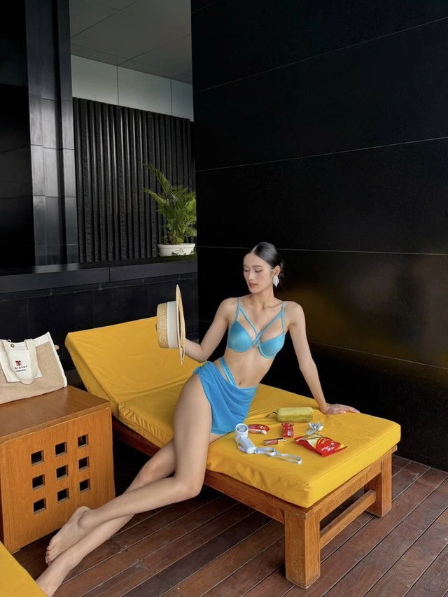 Ý Nhi từng khiến cộng đồng fan sắc đẹp Việt xuýt xoa khi diện bikini, khoe vóc dáng săn chắc và làn da trắng trong hành trình tham gia Miss World hồi tháng 5 vừa qua. 