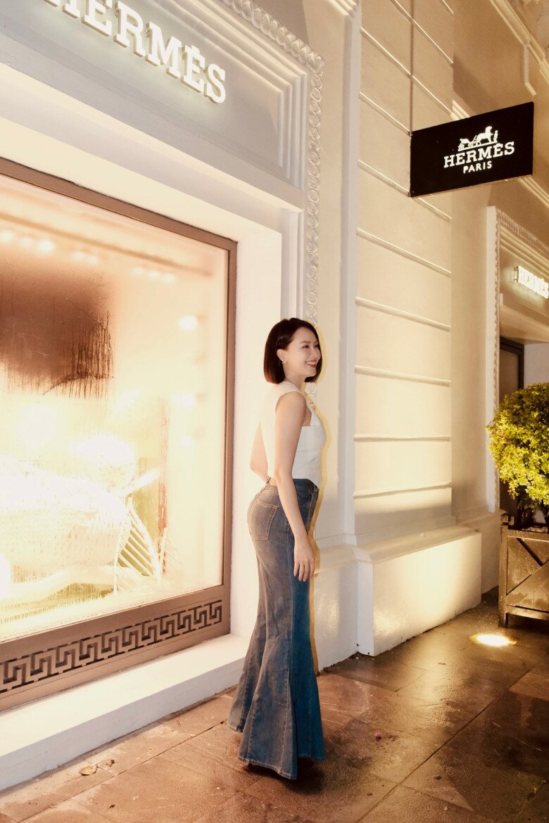 Mỹ nhân phim Việt chẳng mặc hở vẫn khiến nhiều người trầm trồ khi khoe vóc dáng nuột nà với vòng 3 nảy nở.