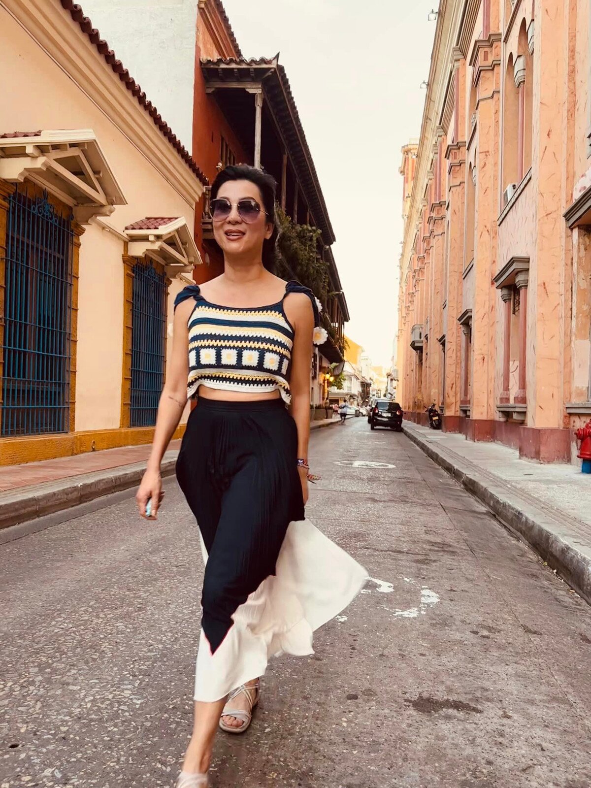 2 nữ MC giàu có bậc nhất showbiz toàn ở biệt thự amp;#34;khủngamp;#34;, U60 vẫn mê đồ hở táo bạo chẳng thua gái đôi mươi - 7